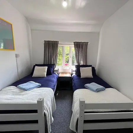 Bristol, Southmead Comfortable And Relaxing House 布里斯托